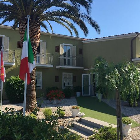 Hotel Barbarossa Porto Azzurro Εξωτερικό φωτογραφία