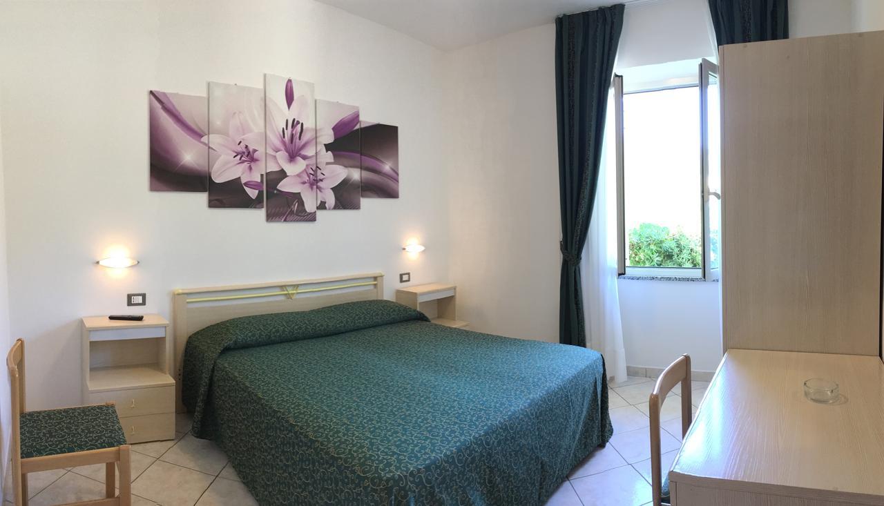 Hotel Barbarossa Porto Azzurro Εξωτερικό φωτογραφία